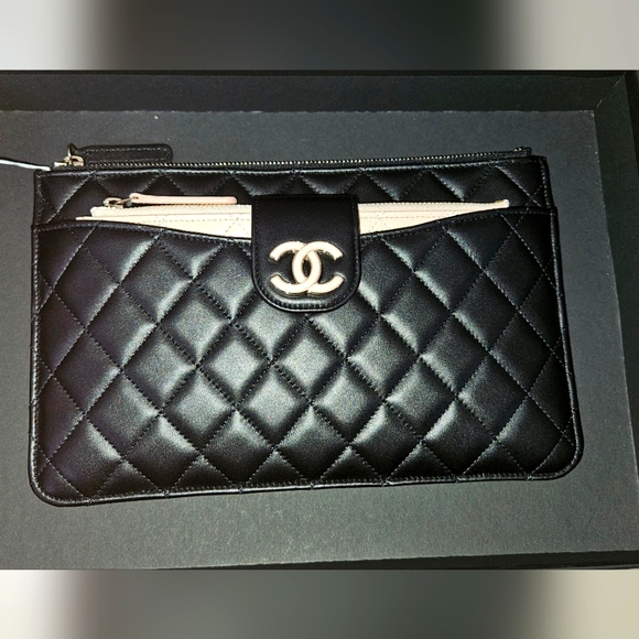 Chanel 24C Medium Clutch Case w/Pouch - Picture 1 of 9